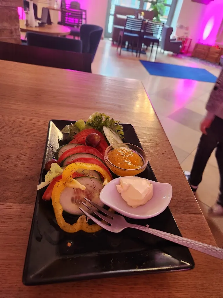 Michelle Peacock_Kreuzherrn by Fähndrich_Memmingen_review