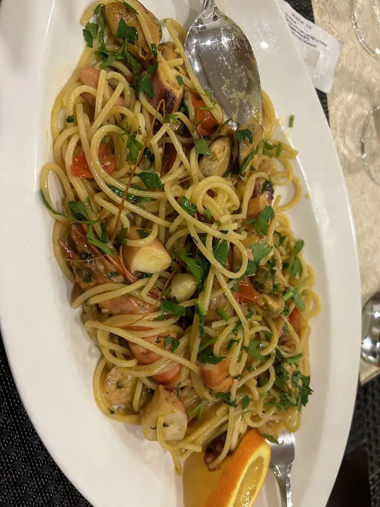 Sharon Piccinino_ORO NERO - Ristorante Pizzeria_Memmingen_avis