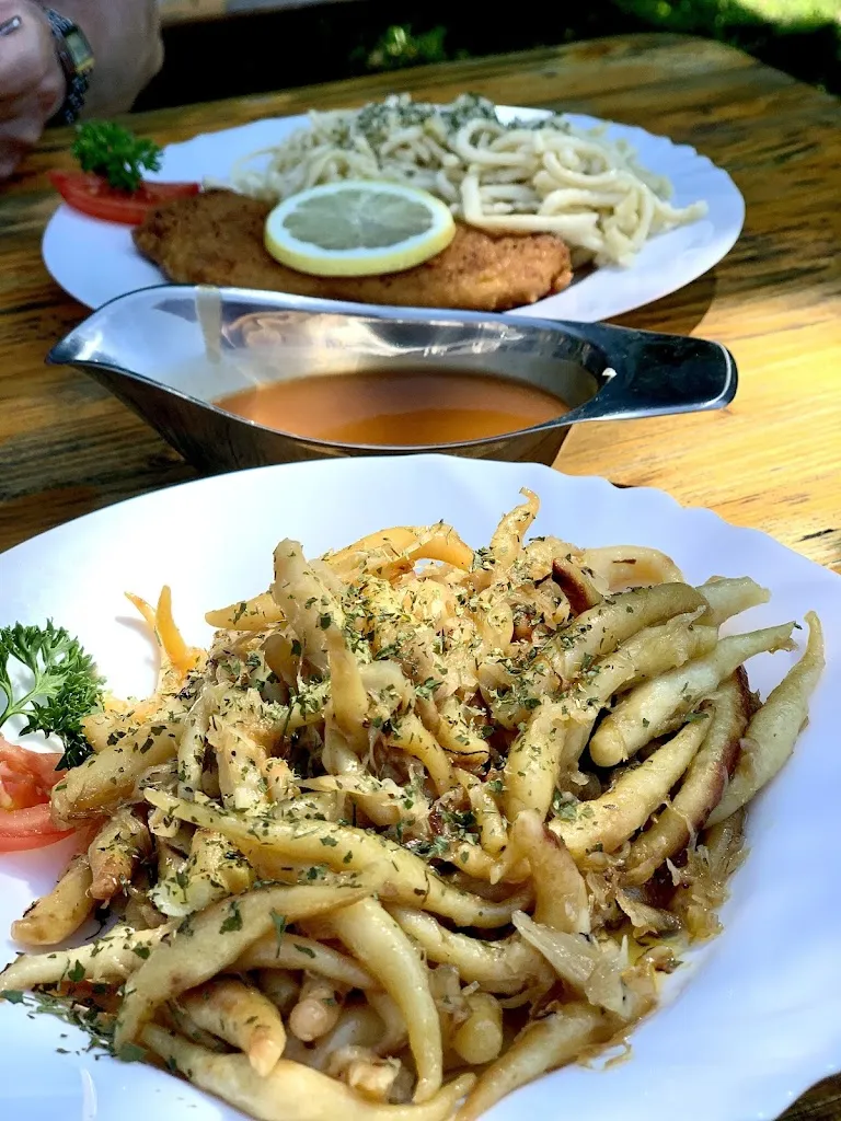 Michel Demoly_Andreas Roth Höhengaststätte Sandgrube_Albstadt_review