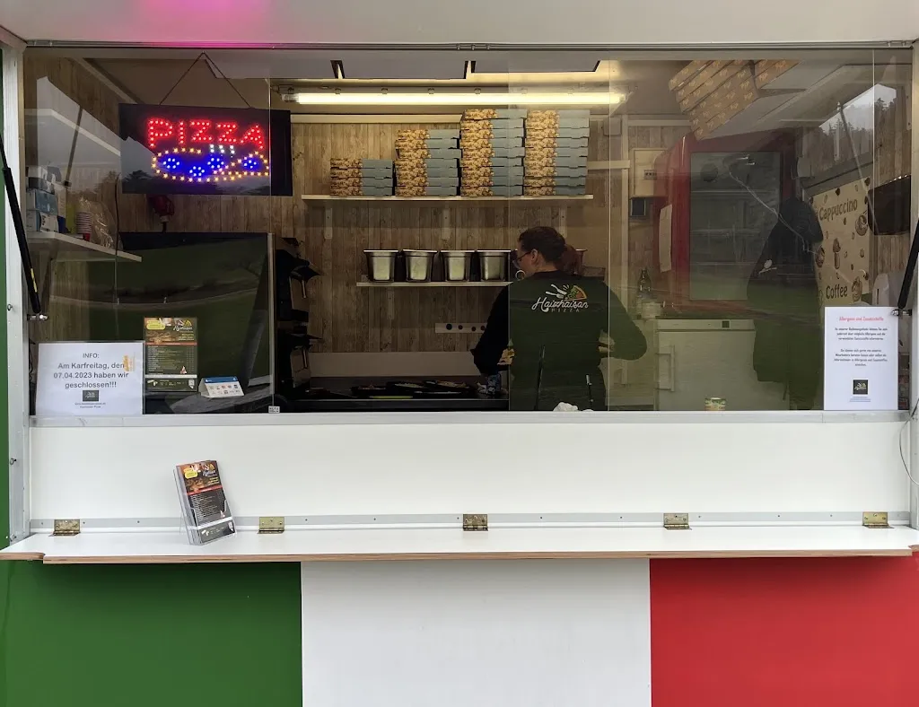 Haizhaisan Pizza restaurant in Hinterschmiding