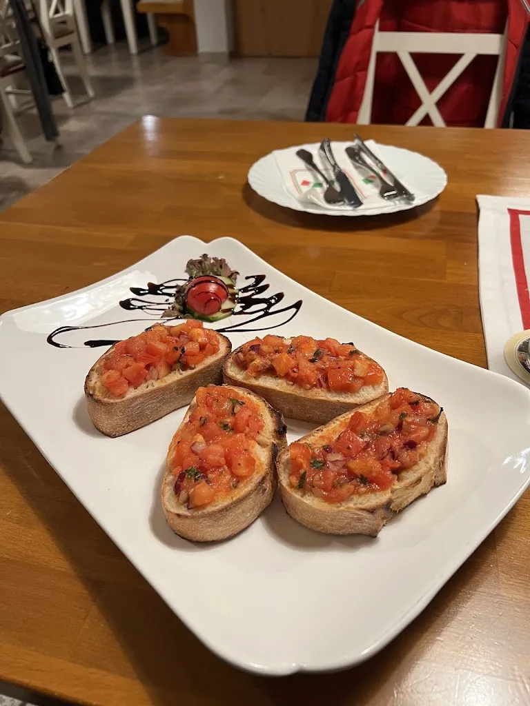 Kenan Ksgl_Pizzeria-Ristorante La Vita_Höchstädt_review