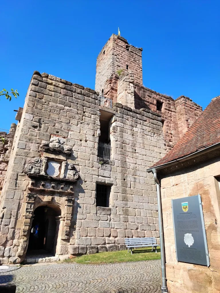 Burgruine Hilpoltstein_Hilpoltstein_slider_image_3