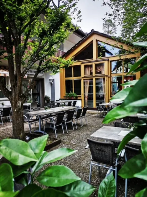 Restaurant OLYMPIA_Heroldsberg_slider_image_3