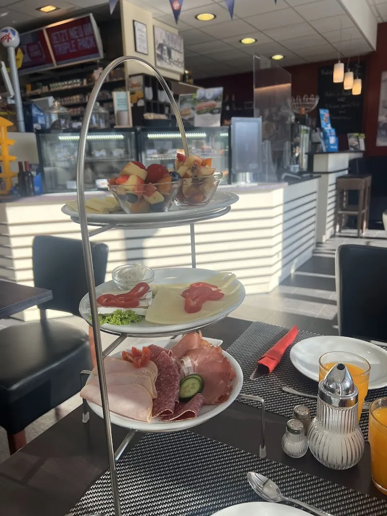 Yun Chen_Tankbar's Hotelchen - Heroldsberg_Heroldsberg_review