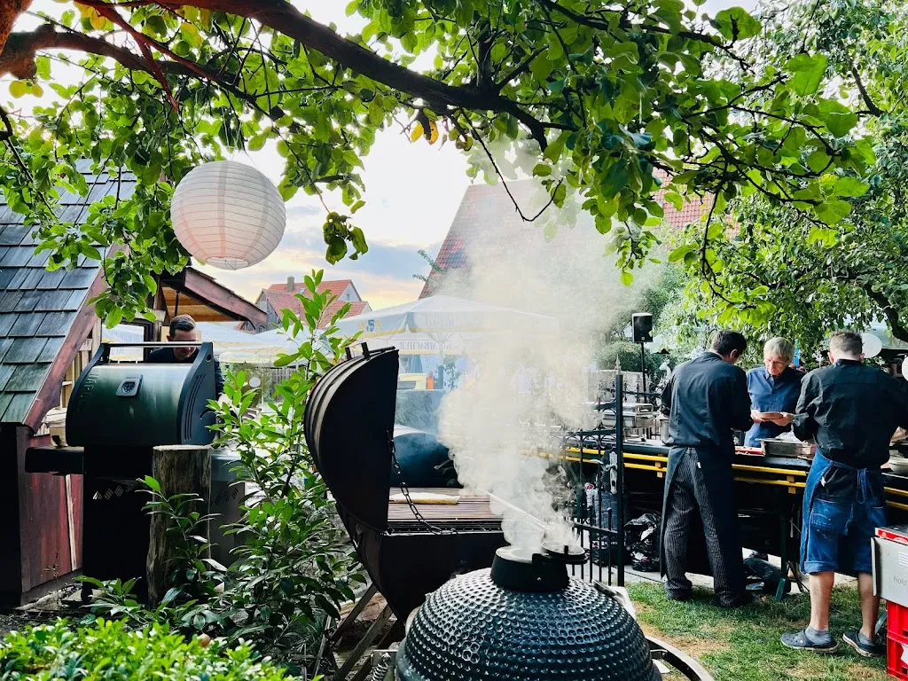 Dorfwirtshaus ZUM ROTEN OCHSEN und Hotel restaurant in Kalchreuth