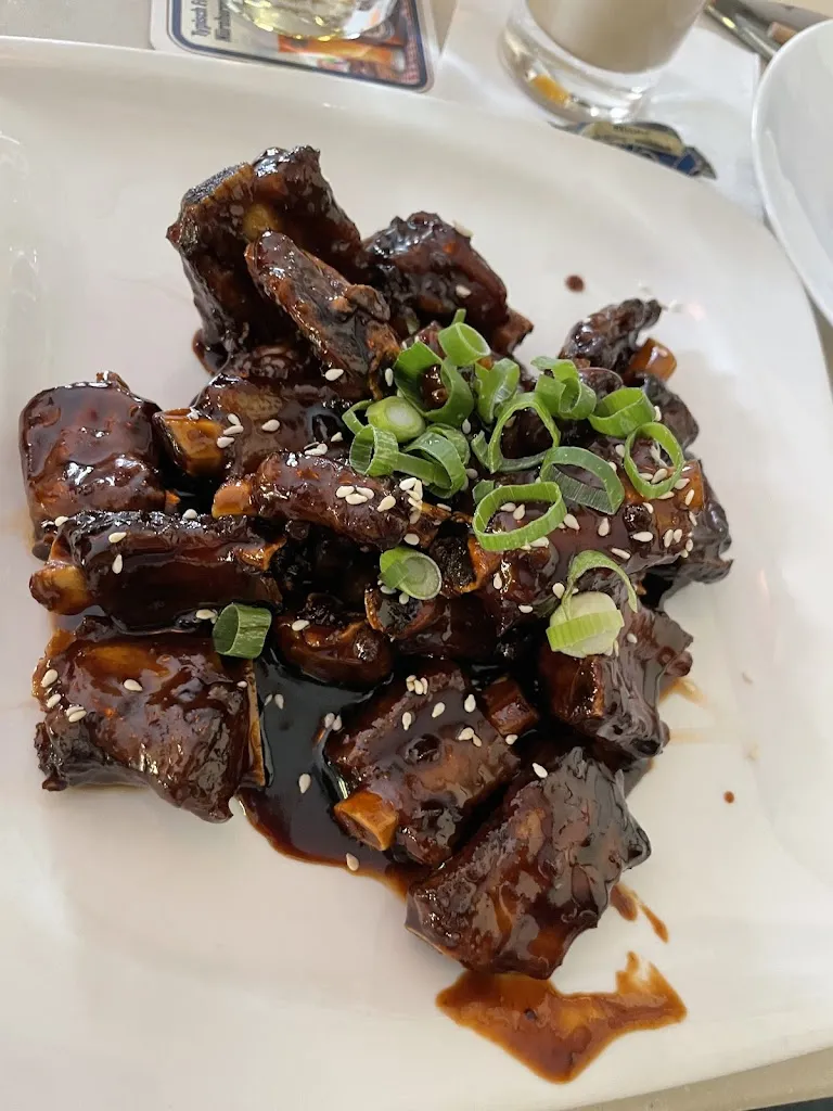 Phillip Bono_Restaurant-Bar Friends House_Nürnberg_review