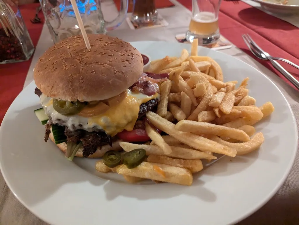 Fernando Henrique Nascimento da Silveira_Altes Backhaus_Herzogenaurach_avis