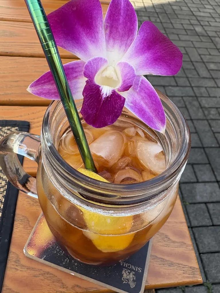 Anna Bernal_Nakhon Lampang_Herzogenaurach_review