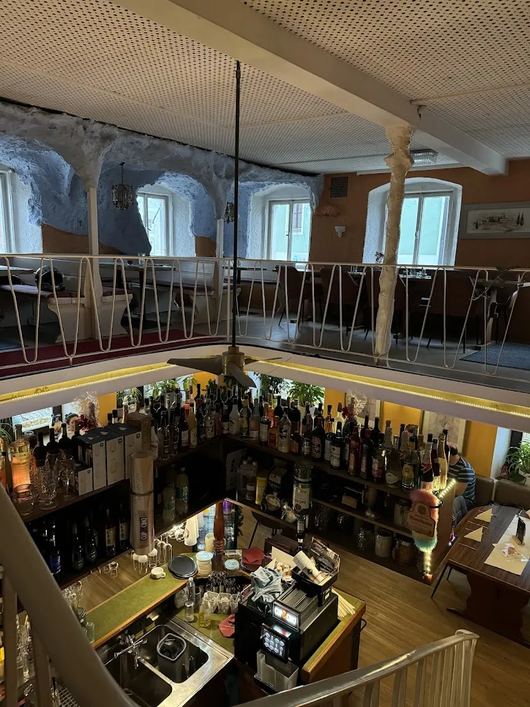 Doug_Pizzeria-Restaurant -Goldener Adler -essen +trinken_Hohenfels_recensione