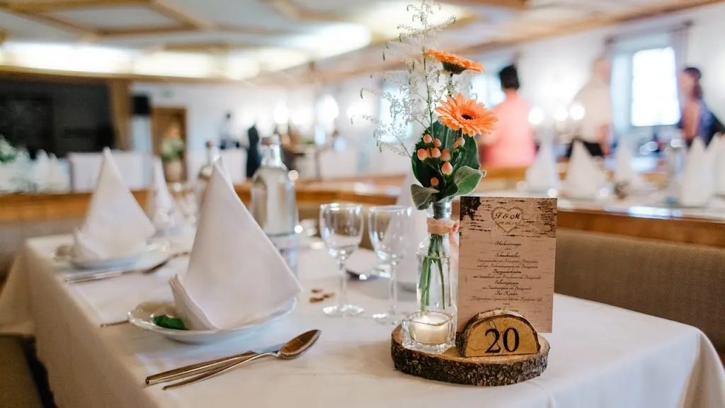 Landgasthof Pichlmeier restaurant in Hohenthann