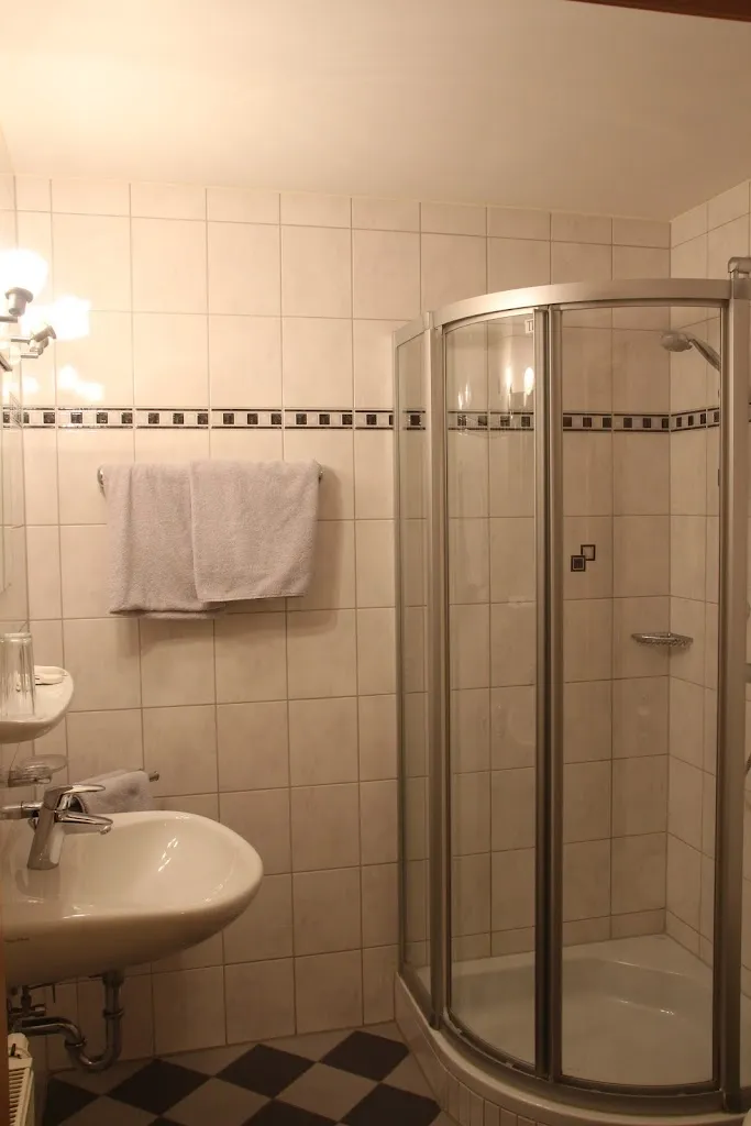 Schwarzer Adler_Holzgünz_slider_image_3