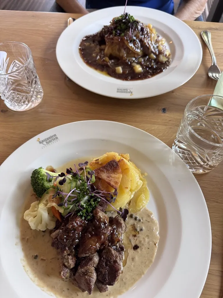 Restaurant Kastaniengarten_Hof_slider_image_2