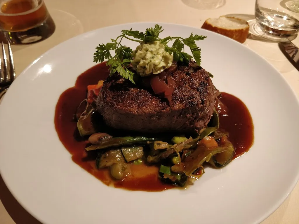 Sander van Vliet_Achi's Restaurant_Hof_review