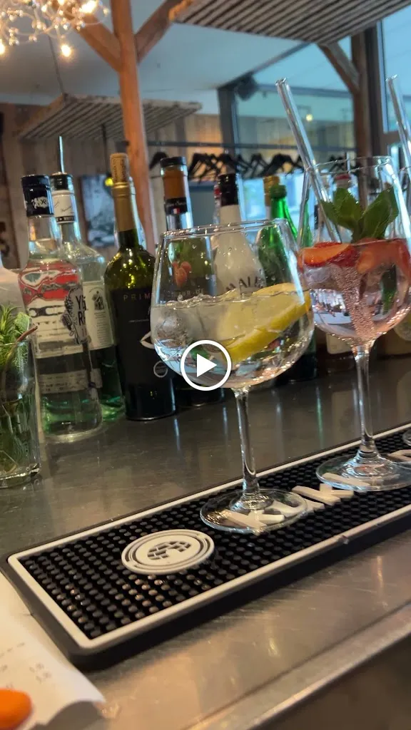 Achi's Restaurant_Hof_slider_image_2