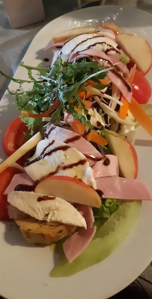 Menu_Maxplatz Restaurant_Hof_image_8