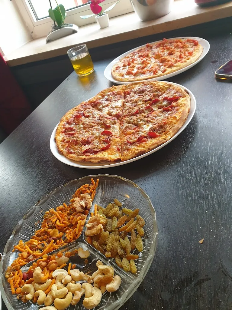 Menu_Day-Night Pizza_Hof_image_4