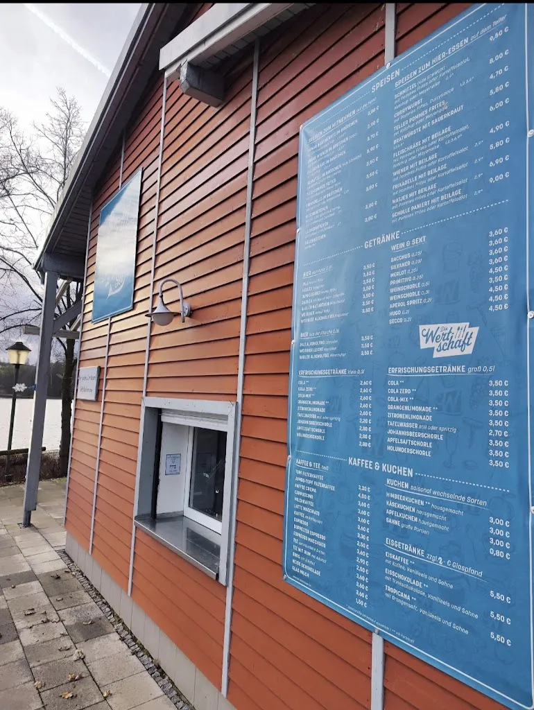 Mic_-_77_Die Wertschaft_Hof_review