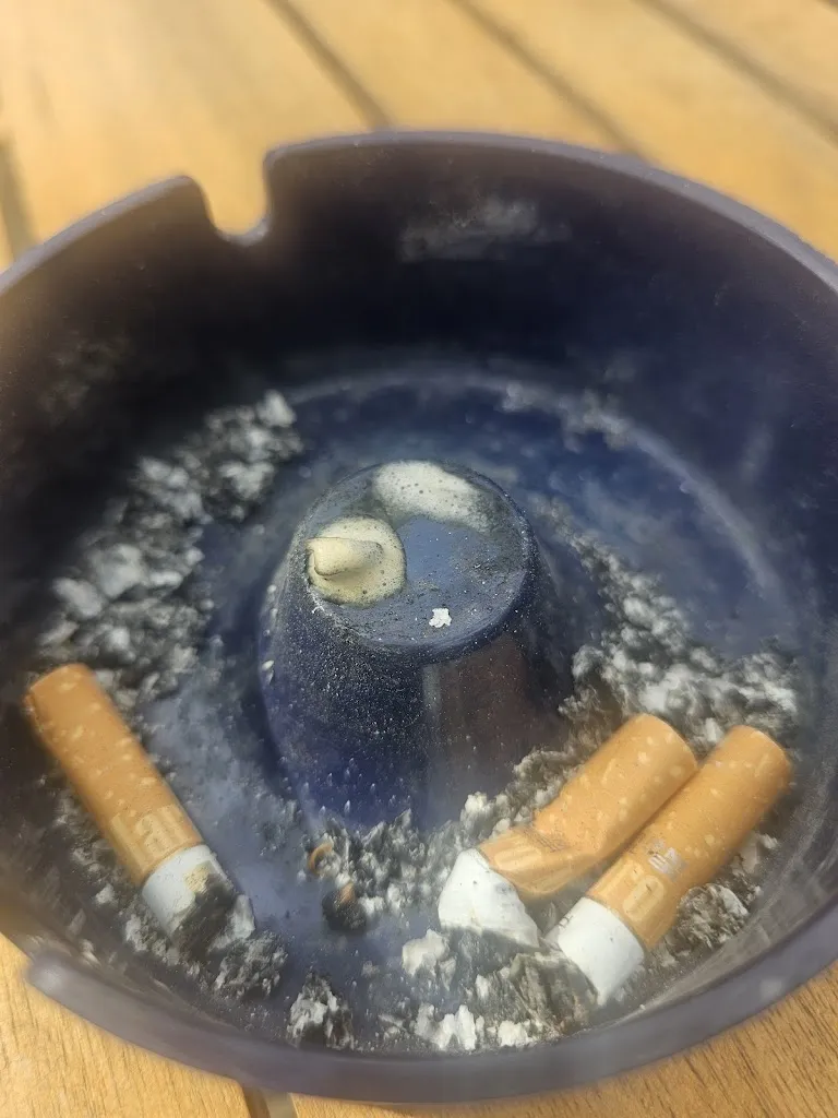 Nggt_Die Wertschaft_Hof_review