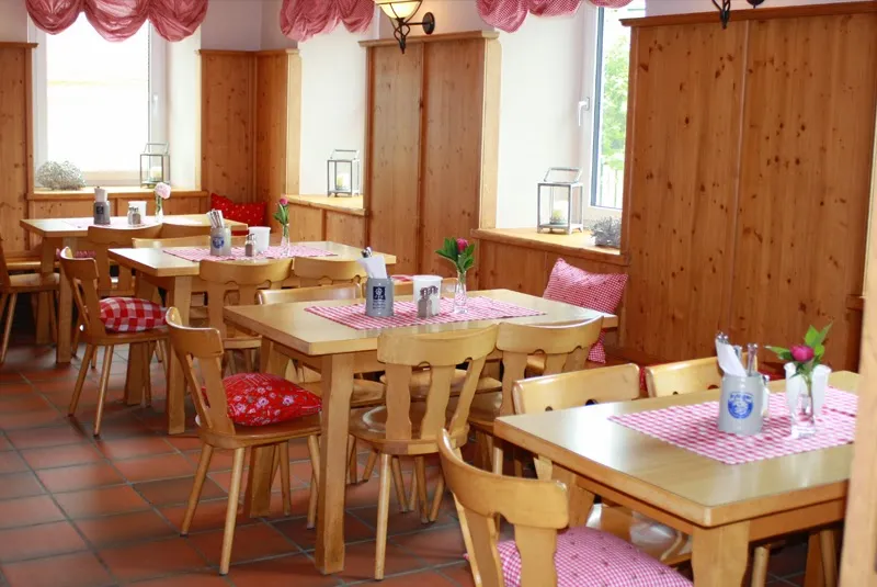 Alter Wirt Siegertsbrunn - Kurvenwirt_Höhenkirchen-Siegertsbrunn_slider_image_1