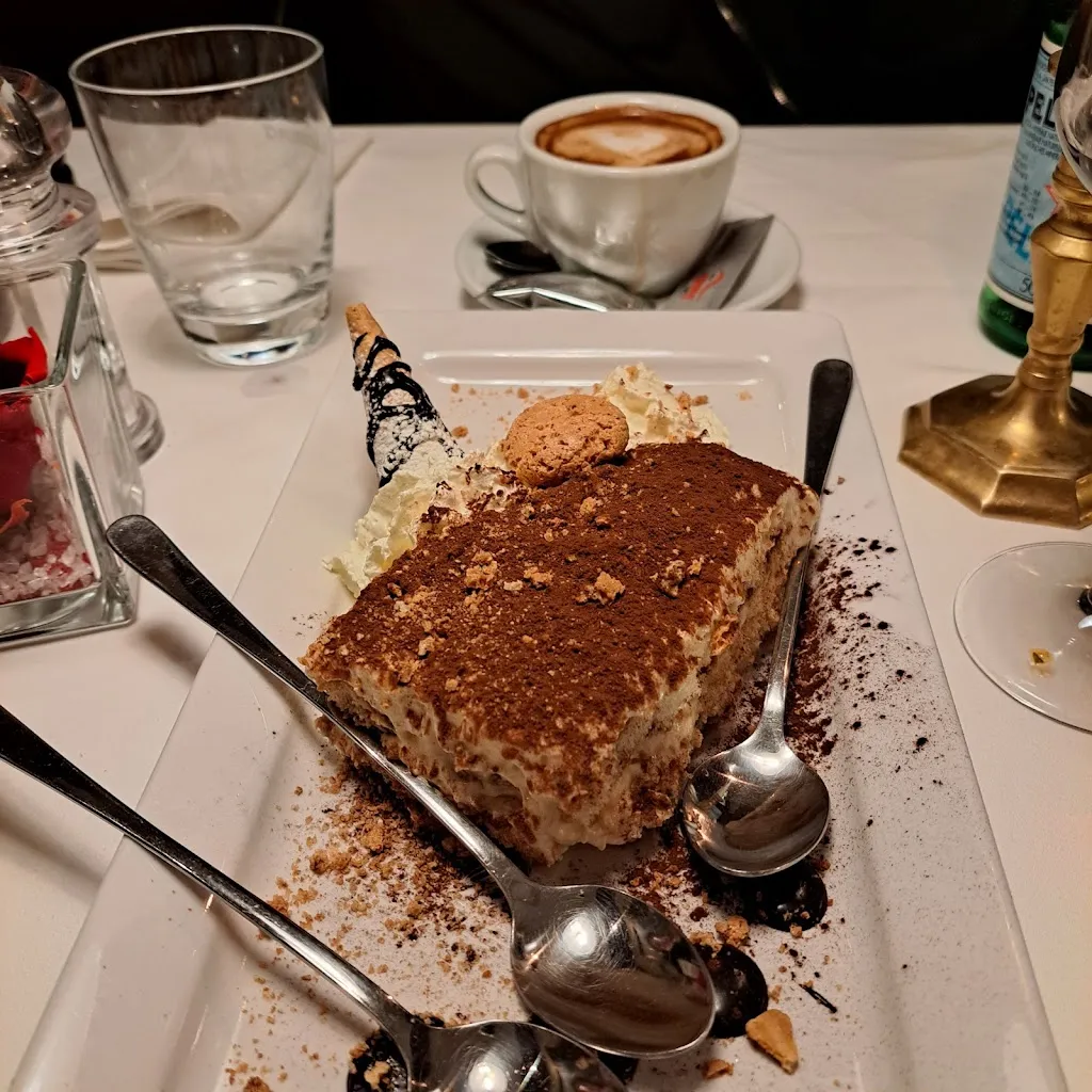 Menu_L'ANGOLO Ristorante - Pizzeria_Höhenkirchen-Siegertsbrunn_image_8