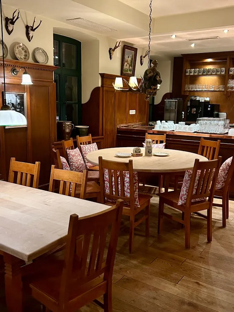 Gasthaus Franz Inselkammer restaurant in Höhenkirchen-Siegertsbrunn