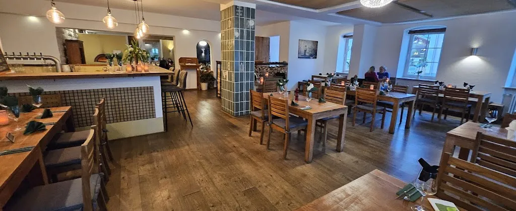 Elizana Gavran_Mediterano_Höhenkirchen-Siegertsbrunn_avis