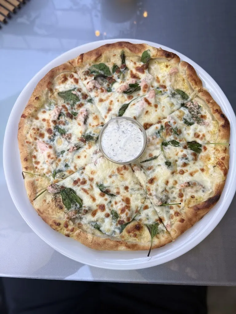 Maria Marcinkowska_Nordlicht - The Original Icelandbar_Hollfeld_review