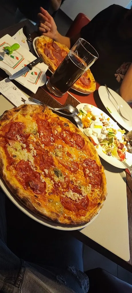 Patrick_Pizzeria Café Lucania Bistro - Massimiliano Lauriola_Hollfeld_review