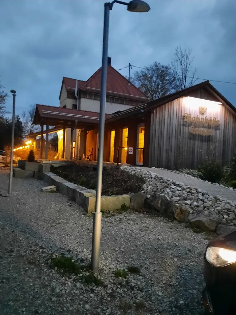 Giulio Gentile_Bahnhöfle Horgau_Horgau_review