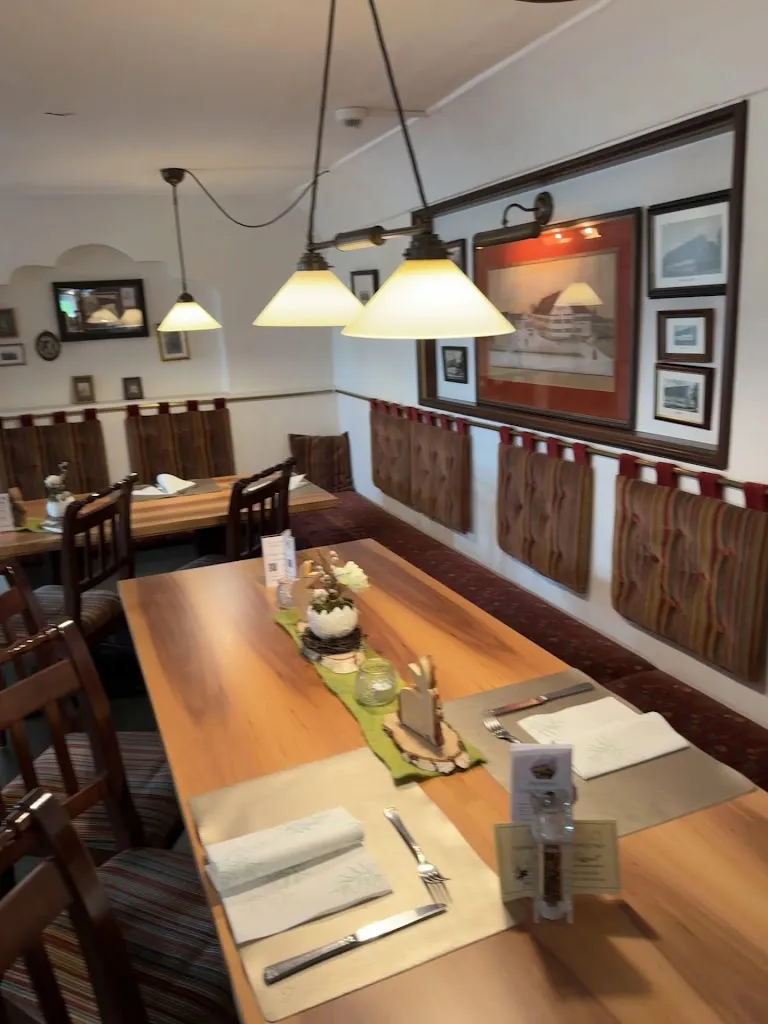 Flair Hotel Zum Schwarzen Reiter restaurant in Horgau