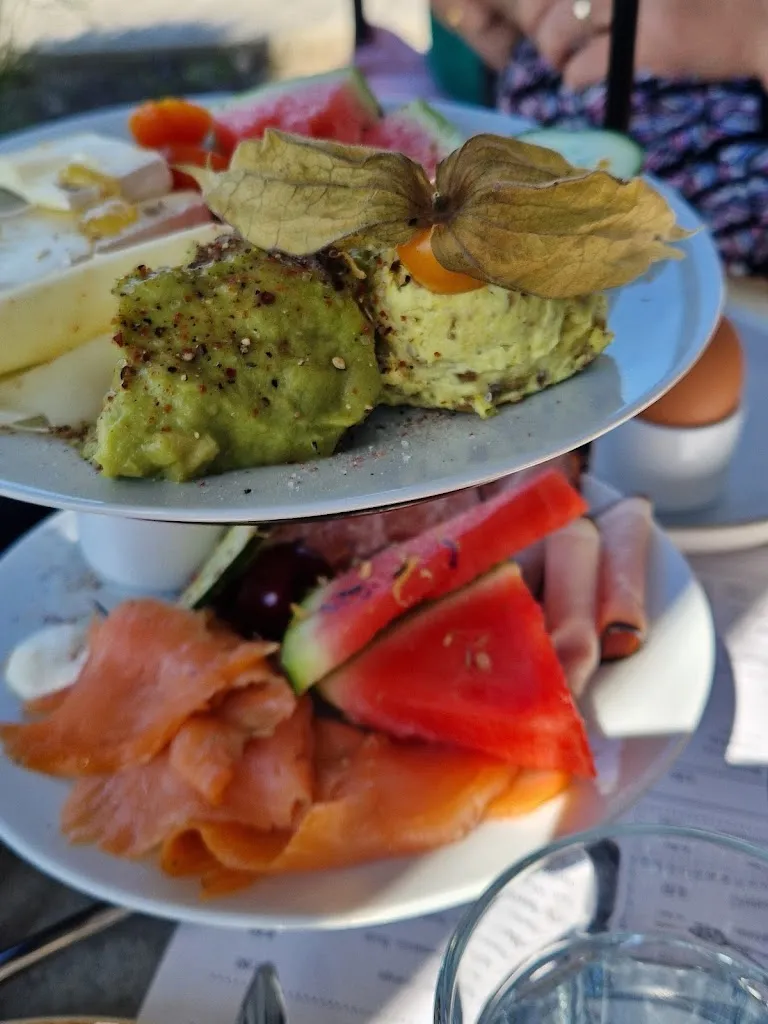 Jörg Rampeltshammer_Sabs Cafe_Horgau_review