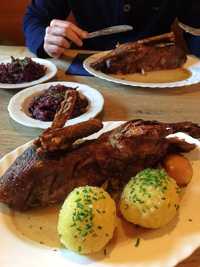 Teya Chittra Stockinger_Gasthaus Angstl_Höslwang_review