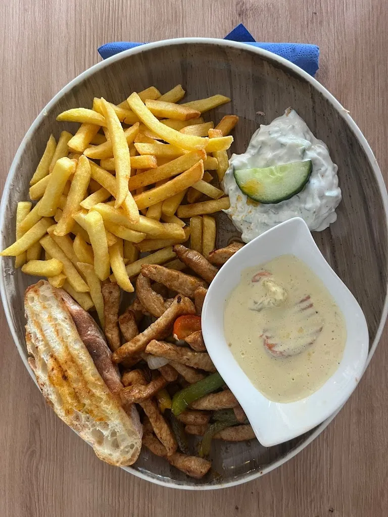 Fiona Eigner_MEDITERRAN | Bar Pizza Ristorante_Austria_review