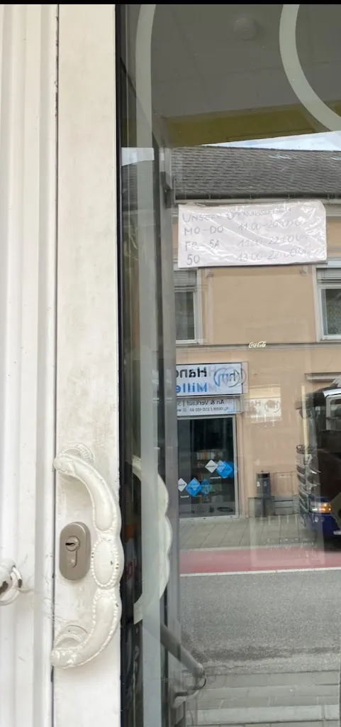 Efdal Özdemir_Cigköftem Amstetten_Austria_recensione