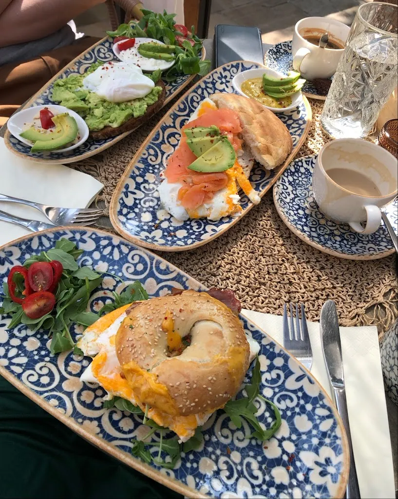 C. Stadler_Bloom Cafe & Bar Amstetten_Austria_review