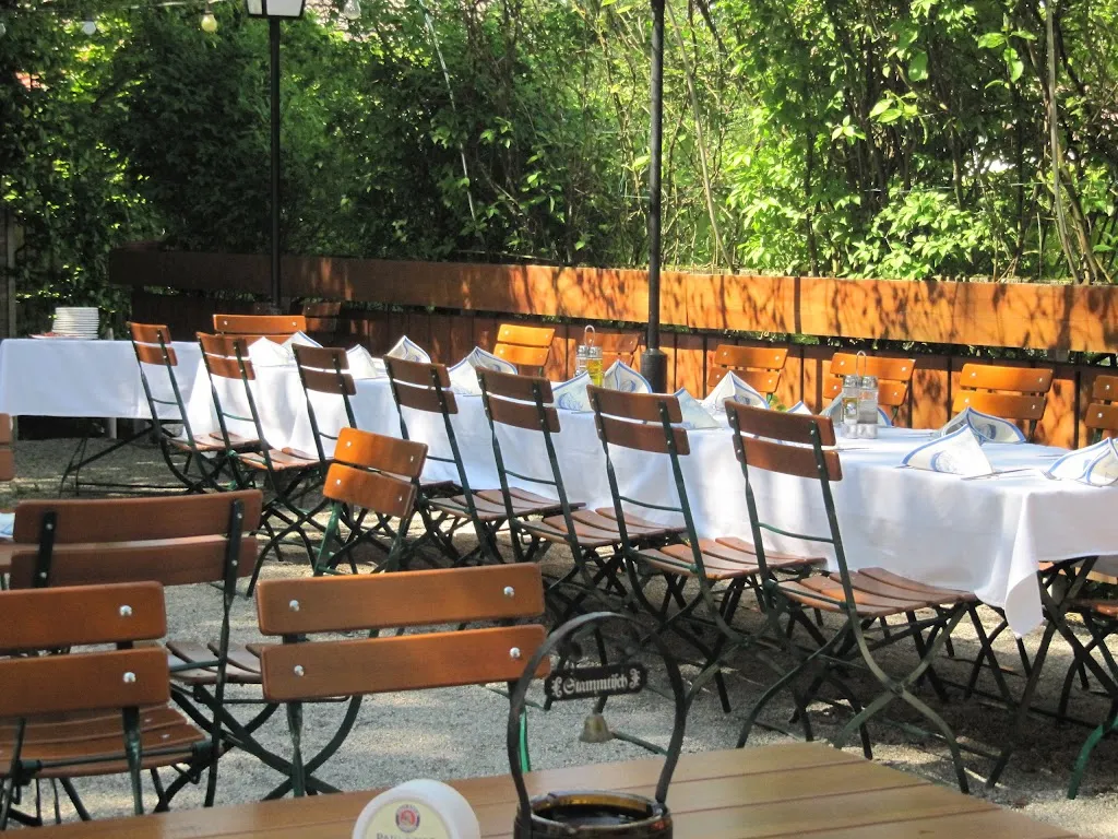 Staltacher Hof bei Kosta restaurant in Iffeldorf