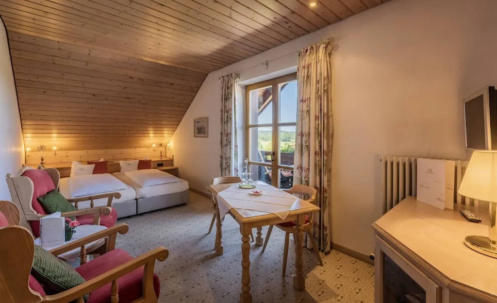 Hotel im Landgasthof Osterseen_Iffeldorf_slider_image_3