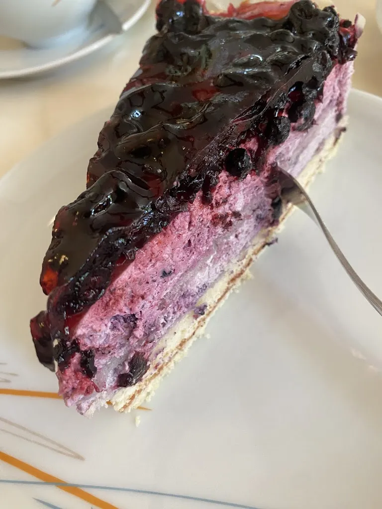 Maximillian Frankfort_Café Hofmark_Iffeldorf_review