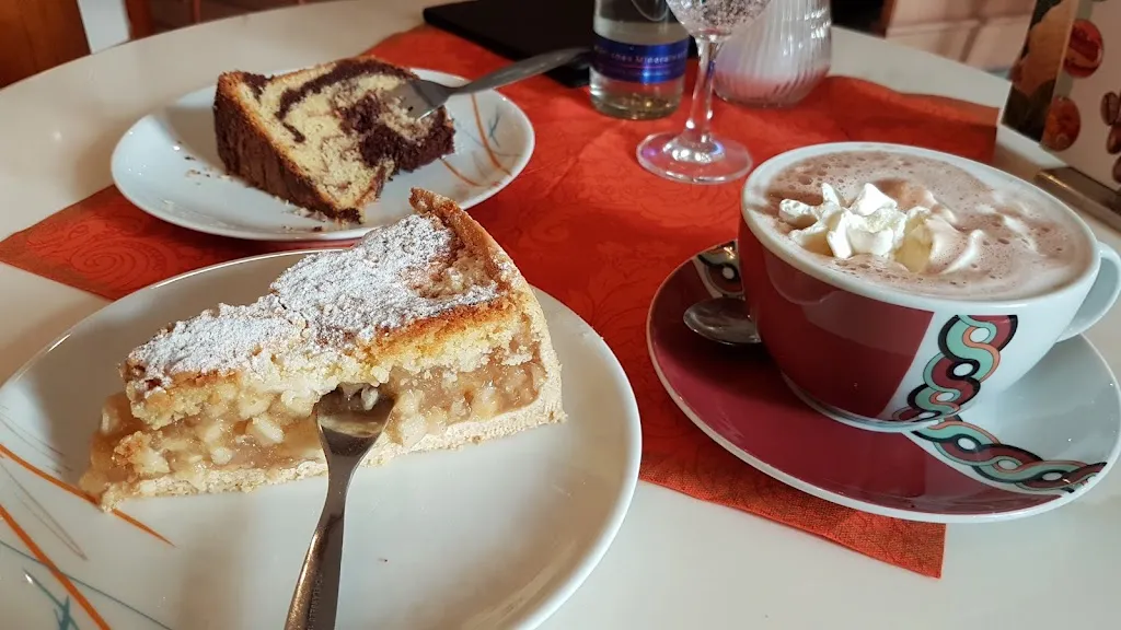 Café Hofmark_Iffeldorf_slider_image_2