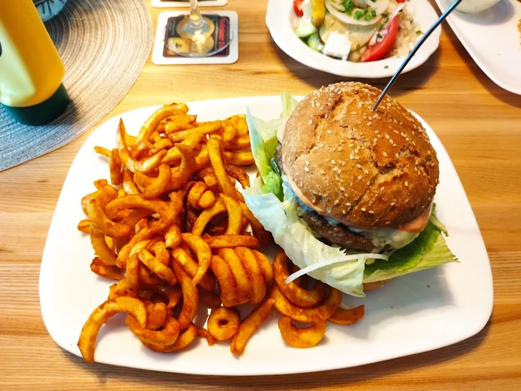 Pinkis Dorfschänke_Iggensbach_slider_image_3