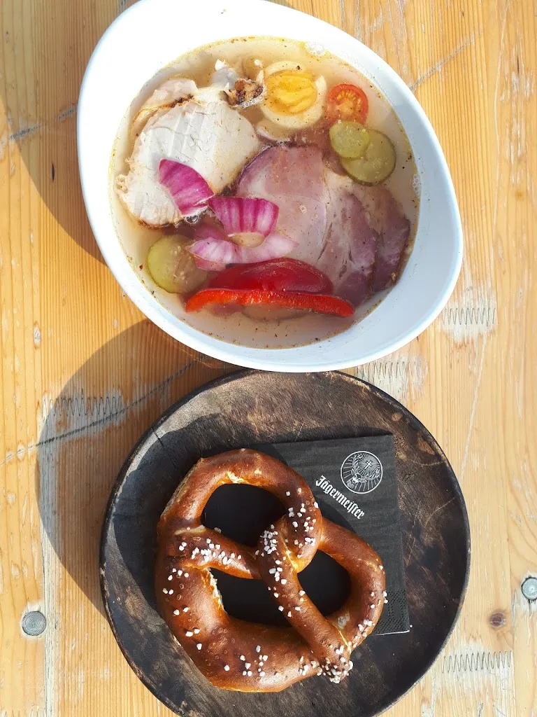 Menu_B-Fifty-Two_Iggensbach_image_7