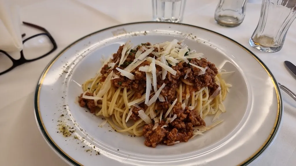 Alexander Omar Macias Barcenas_Hotel Exel_Austria_recensione