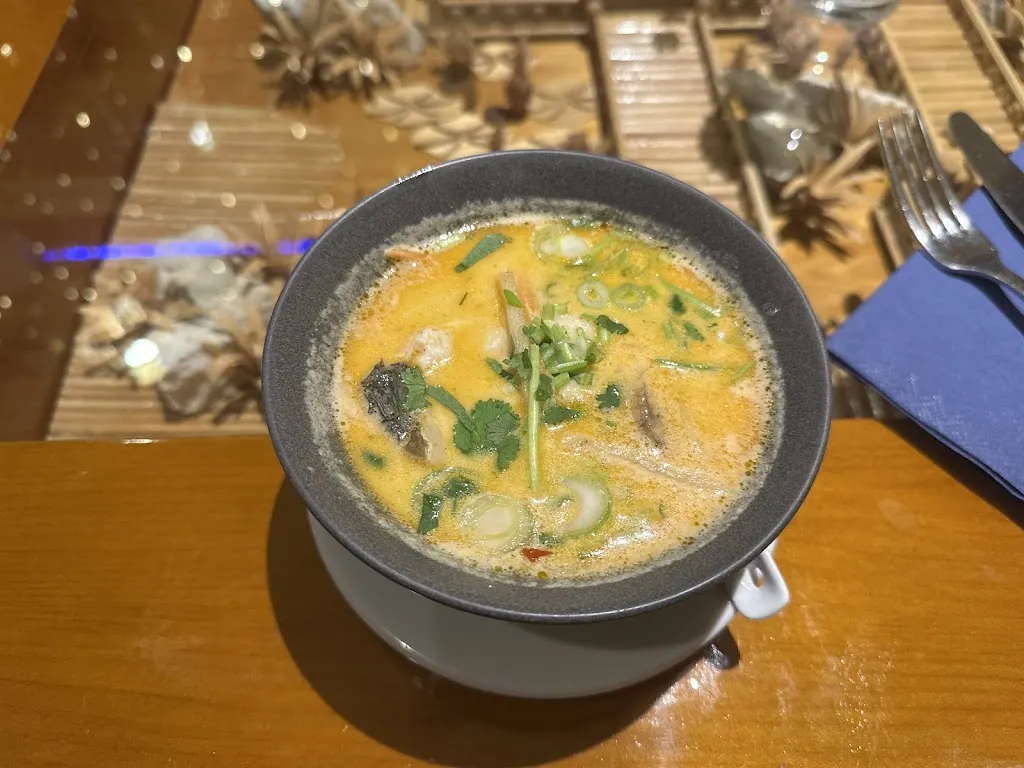 Gabriel Gebhardt_Asia Haus Bambus_Höchstadt_recensione