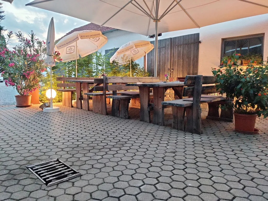 Zum Baderwirt restaurant à Inchenhofen