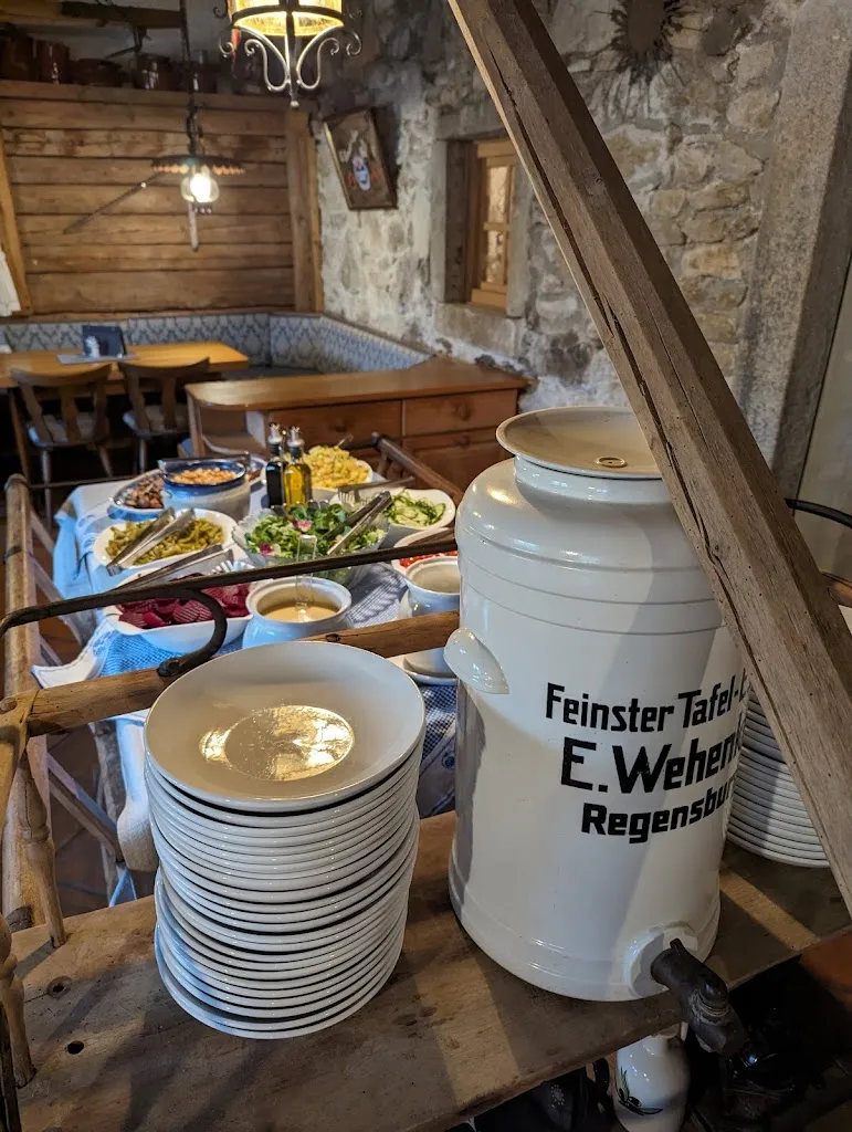 Sascha Flemming_Wirtshaus Die Ewigkeit_Neukirchen_review