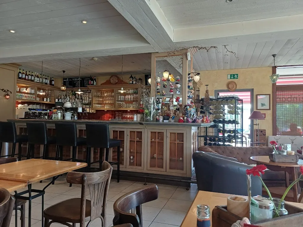 Martina A._Cafe Bistro Weinbar Papst GbR_Holzkirchen_review