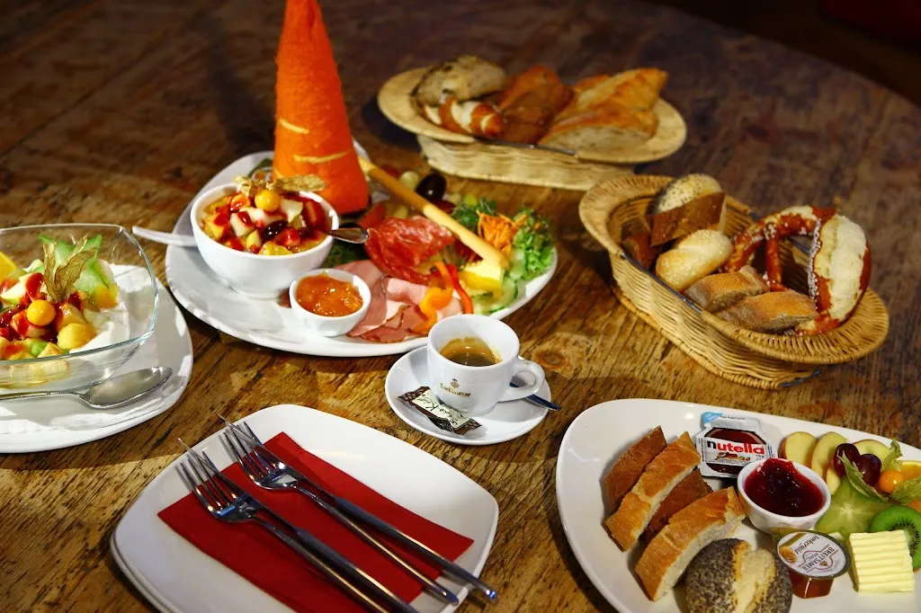 Cafe Bistro Weinbar Papst GbR_Holzkirchen_slider_image_2