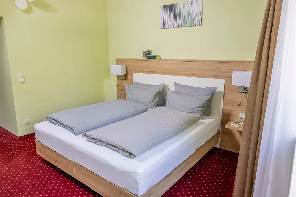 Hotel KonradP Holzkirchen_Holzkirchen_slider_image_2