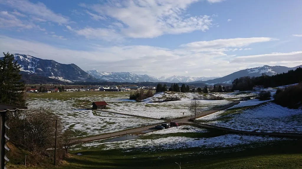Tony Ripley_Burg-Café Werdenstein_Allgäu_avis