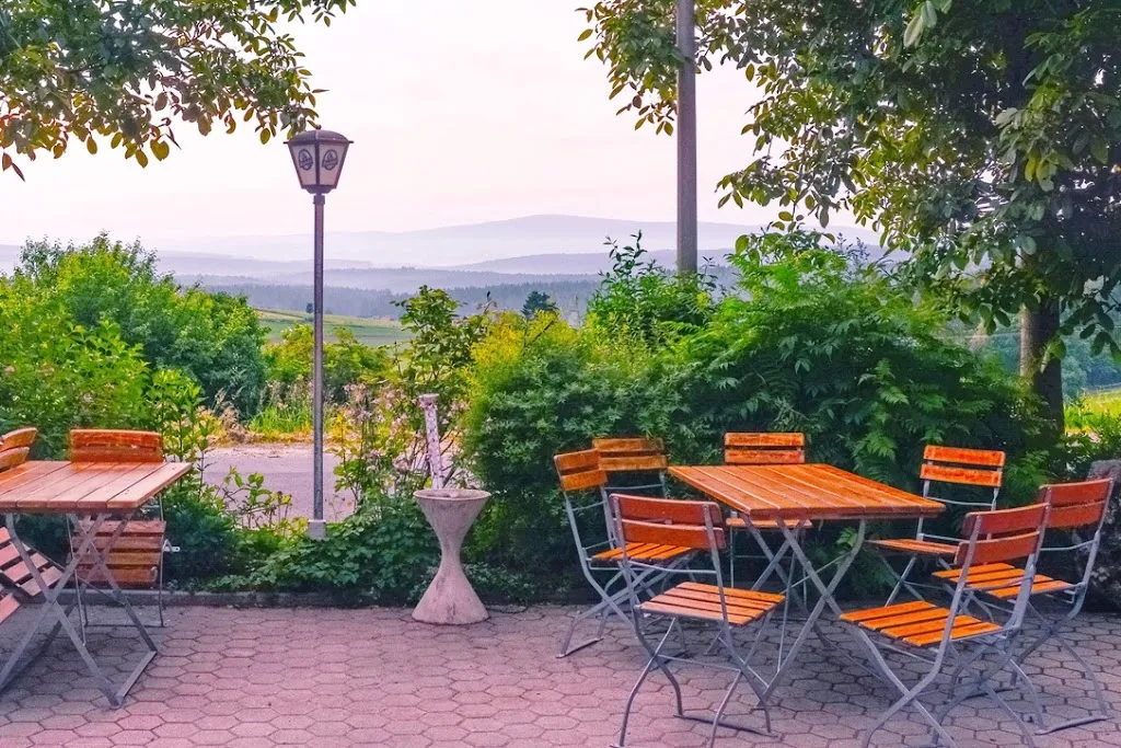 Gasthof "Zur schönen Aussicht" restaurant in Kulmain